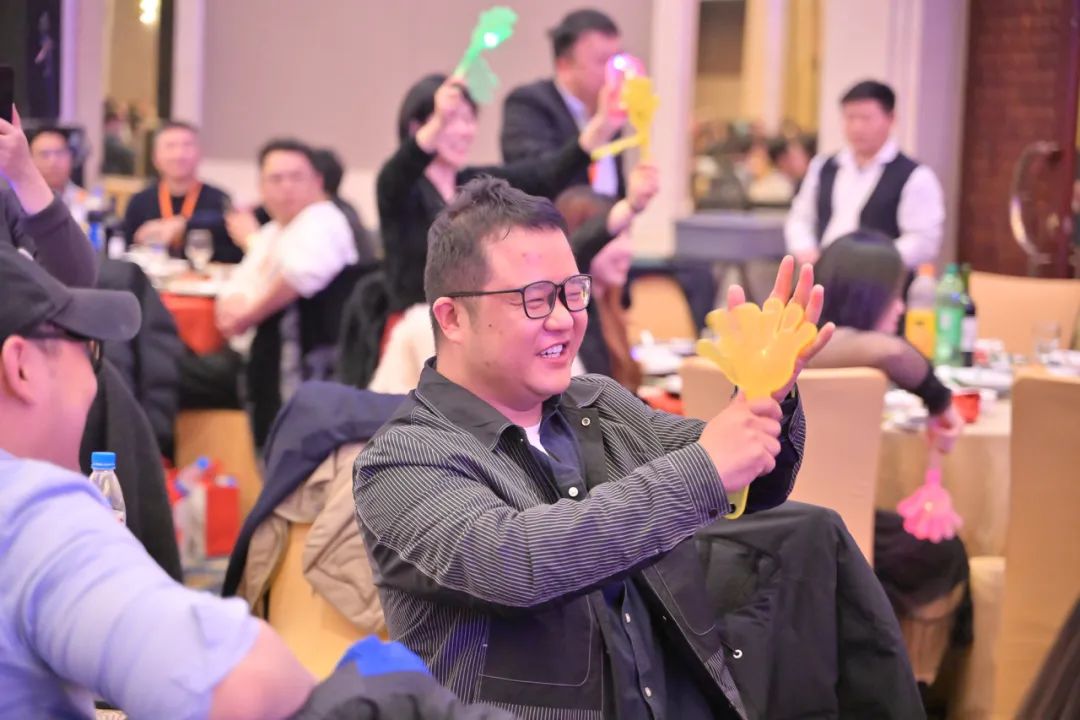龙腾年·秉初心·创未来|六星彩网站装饰25周年主题年会圆满成功！