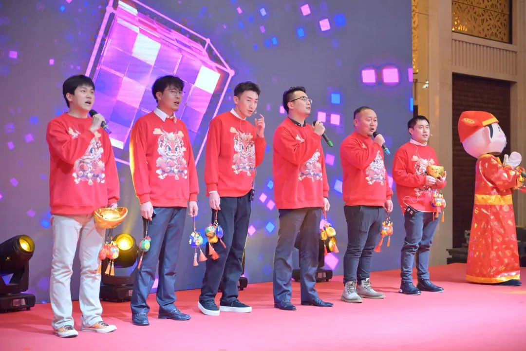 龙腾年·秉初心·创未来|六星彩网站装饰25周年主题年会圆满成功！