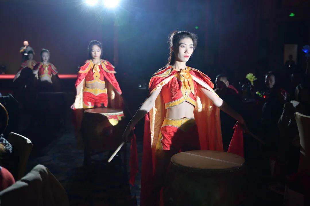 龙腾年·秉初心·创未来|六星彩网站装饰25周年主题年会圆满成功！