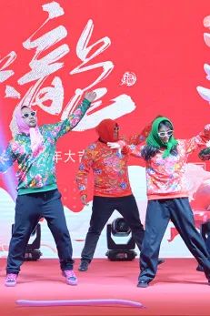 龙腾年·秉初心·创未来|六星彩网站装饰25周年主题年会圆满成功！