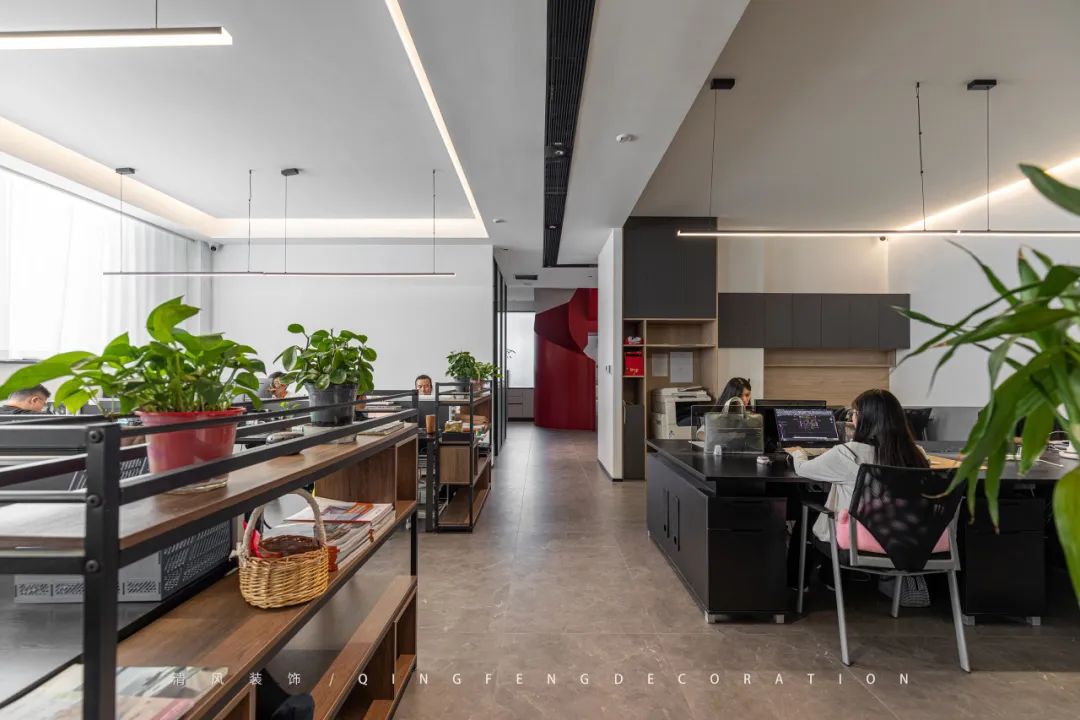 六星彩网站装饰 | 重装自己·只为变得更好！