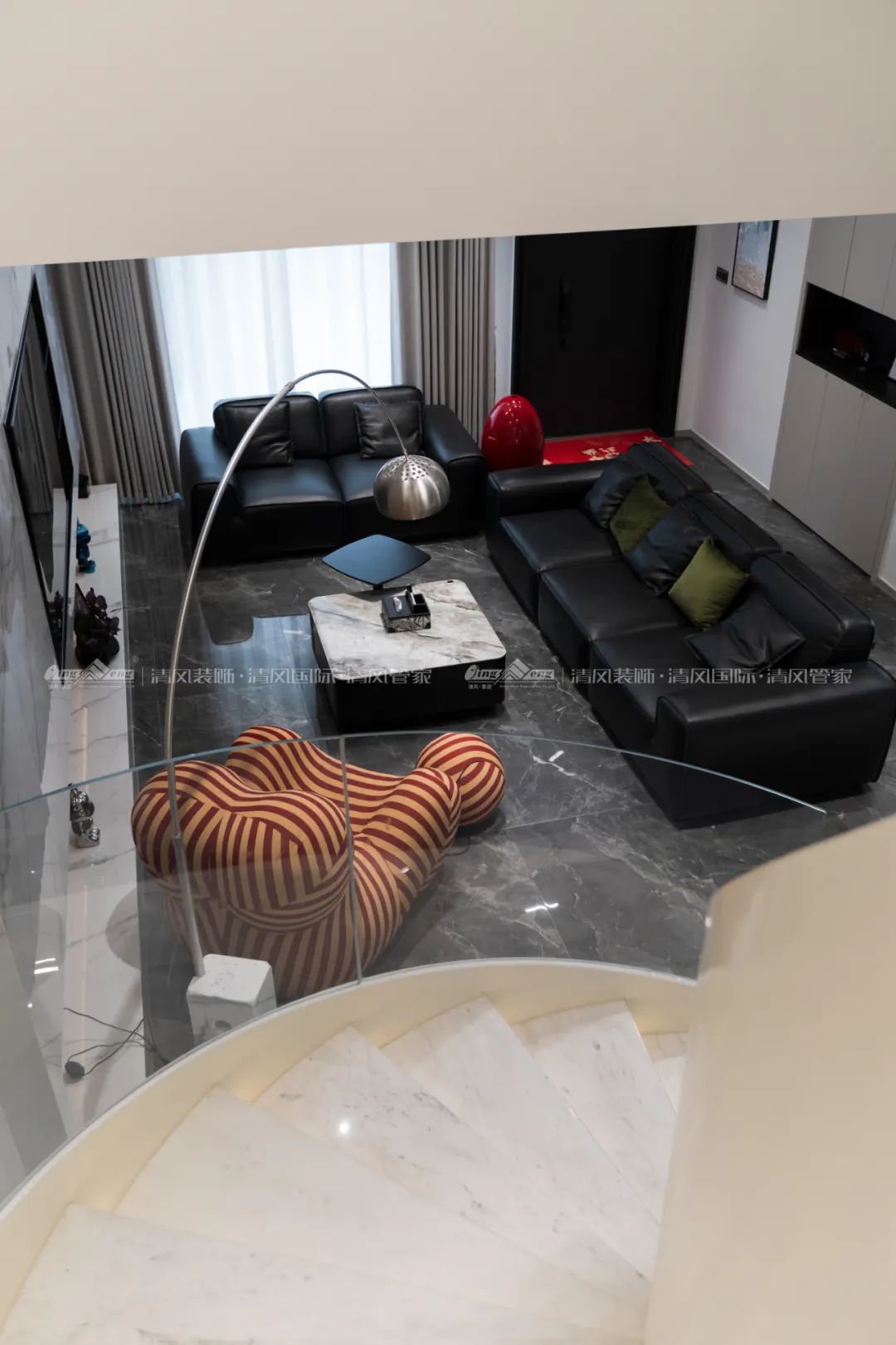 赏·析|396㎡现代简约，自由之邸