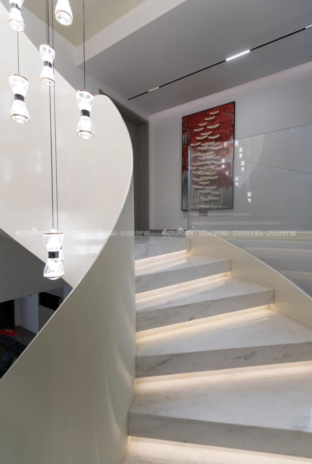 赏·析|396㎡现代简约，自由之邸